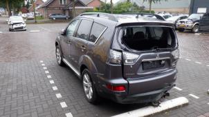 Mitsubishi Outlander 07-