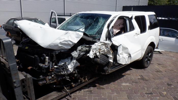 Nissan Pathfinder Transfer module 4x4 O373755 Donorvoertuig
