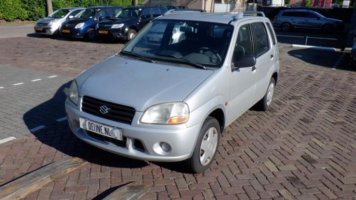 Suzuki Ignis Kontaktslot+Sleutel O335773 Donorvoertuig
