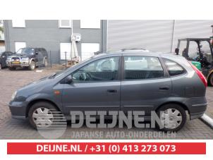 Nissan Almera Tino 01-