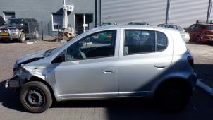 Toyota Yaris 1 00-