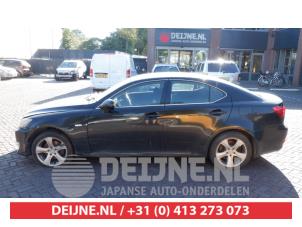 Lexus IS 05-