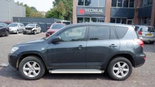 Toyota Rav-4 06-