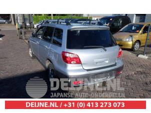Mitsubishi Outlander 03-