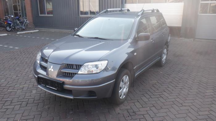 Mitsubishi Outlander Wieldop O328614 Donorvoertuig