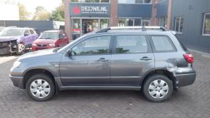 Mitsubishi Outlander 03-