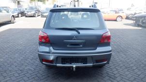 Mitsubishi Outlander 03-