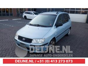 Hyundai Matrix Stoßdämpferstrebe rechts hinten O398235 Spenderfahrzeug