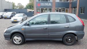 Nissan Almera Tino 01-