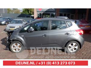 Kia Venga 10-