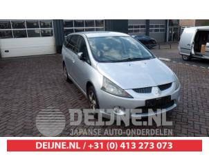 Mitsubishi Grandis 04-