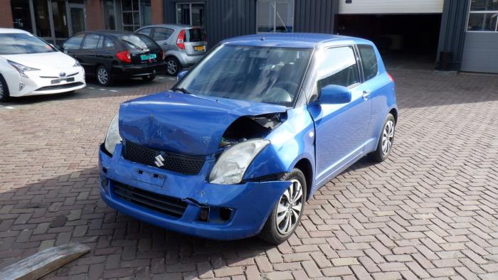 Suzuki Swift Thuiskomer O402172 Donorvoertuig