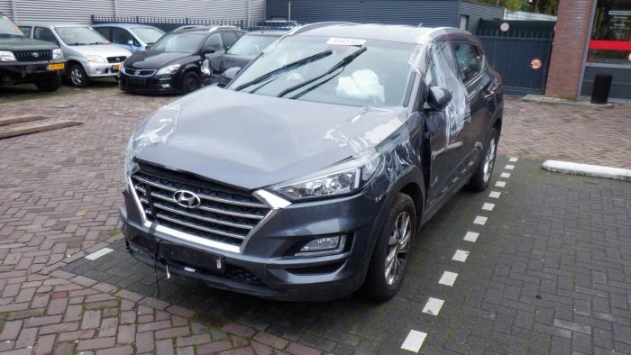 Hyundai Tucson Uitlaat Middendemper O401296 Donorvoertuig