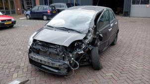 Toyota Yaris Kachel Bedieningspaneel O306350 Donorvoertuig