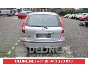 Nissan Almera Tino 01-