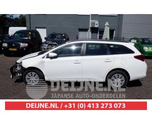 Toyota Auris 13-