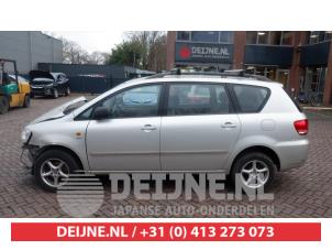 Toyota Avensis Verso 01-
