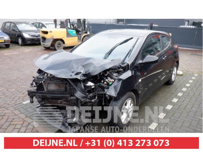 Hyundai I30 Portier 2Deurs links O403961 Donorvoertuig
