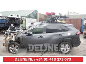 Toyota RAV-4 19-