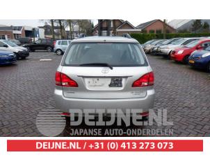 Toyota Avensis Verso 01-