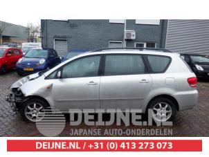 Toyota Avensis Verso 01-