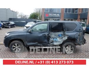 Toyota Landcruiser 150 09-