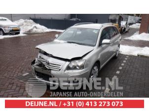 Toyota Avensis Bumper Rooster O416940 Donorvoertuig