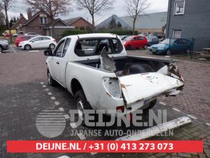 Mitsubishi L200 06-