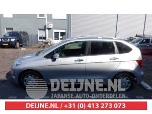 Honda FR-V 05-