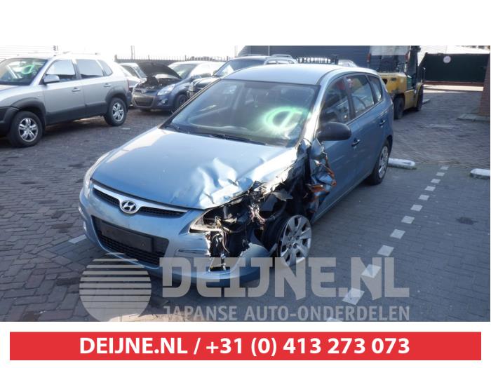Hyundai I30 Bumper Rooster O416832 Donorvoertuig