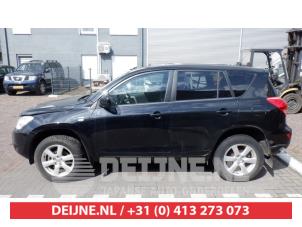 Toyota Rav-4 06-