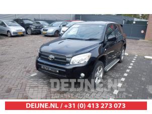 Toyota Rav-4 Antriebswelle links vorne O421048 Spenderfahrzeug