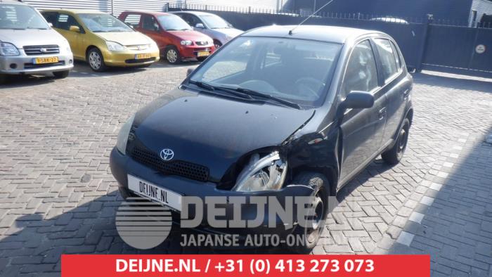 Toyota Yaris Buitenspiegel rechts O429993 Donorvoertuig