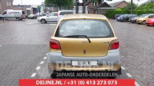 Toyota Yaris 1 00-