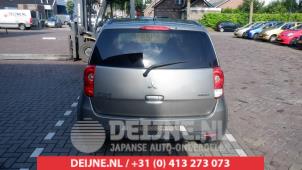 Mitsubishi Colt 04-