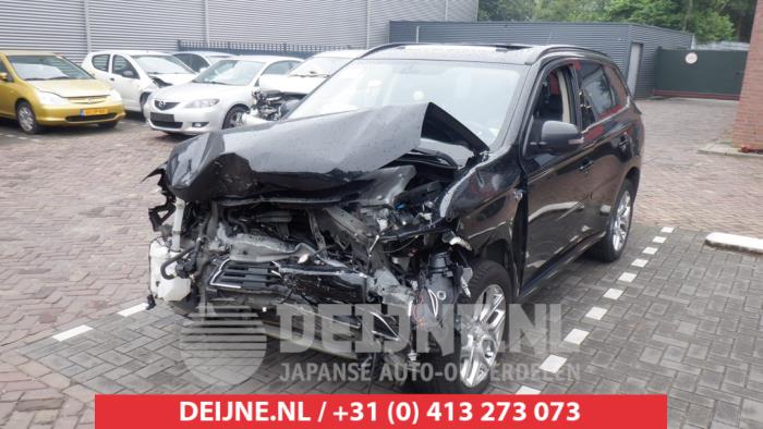 Mitsubishi Outlander Acculader O432993 Donorvoertuig