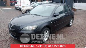 Mazda 3 Achterklep reflector links O432589 Donorvoertuig