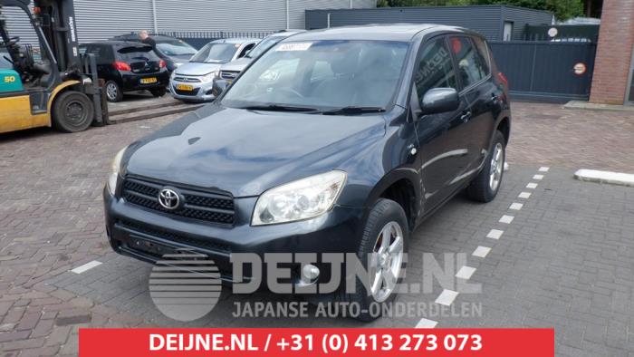 Toyota Rav-4 Aircopomp O452073 Donorvoertuig