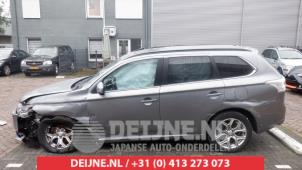 Mitsubishi Outlander 12-