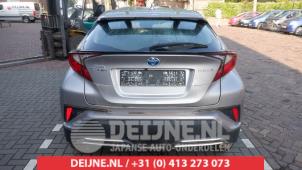 Toyota C-HR 16-