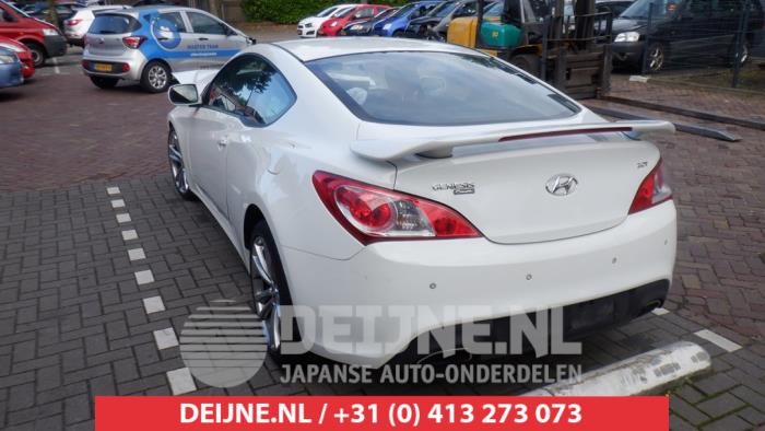 Hyundai Genesis Coupé 2.0 Turbo 16V Sloopvoertuig (2012, Wit)