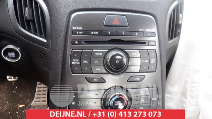 Hyundai Genesis Coupé 2.0 Turbo 16V Sloopvoertuig (2012, Wit)