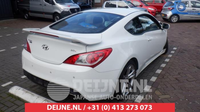 Hyundai Genesis Coupé 2.0 Turbo 16V Sloopvoertuig (2012, Wit)