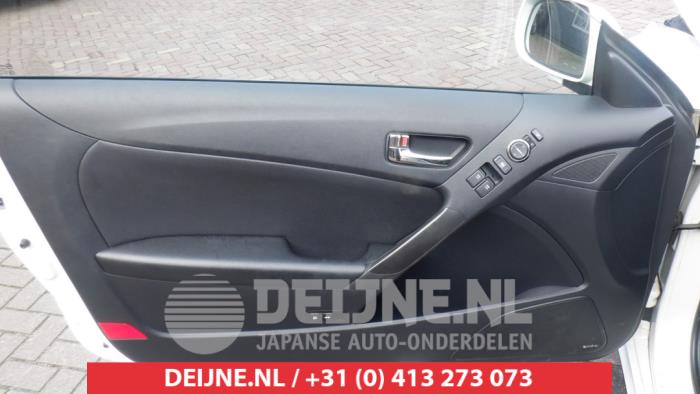 Hyundai Genesis Coupé 2.0 Turbo 16V Sloopvoertuig (2012, Wit)