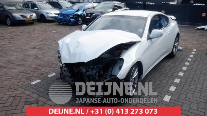 Hyundai Genesis Coupé 2.0 Turbo 16V Sloopvoertuig (2012, Wit)