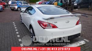 Hyundai Genesis 10-
