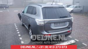 Mitsubishi Outlander 12-