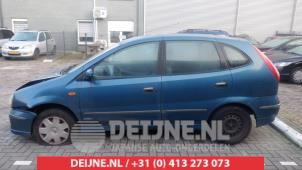 Nissan Almera Tino 01-