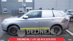 Mitsubishi Outlander 12-