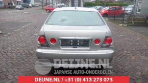 Lexus IS 99-